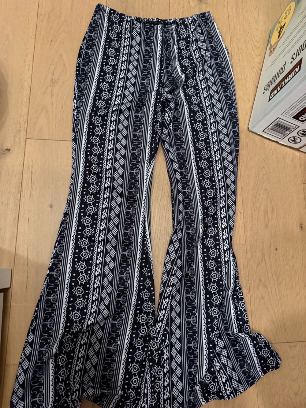 Forbidden black + white patterned flare pants Latina pants